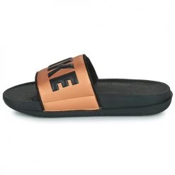 Chaussures Femme Claquettes Nike NIKE OFFCOURT Noir / Bronze -Mules Soldes2022 19008305 500 D