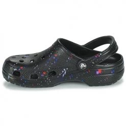 Chaussures Sabots Crocs CLASSIC OUT OF THIS WORLDII CG Noir / Space 10 Chaussures Sabots Crocs CLASSIC OUT OF THIS WORLDII CG Noir / Space -Mules Soldes2022 21667651 500 D
